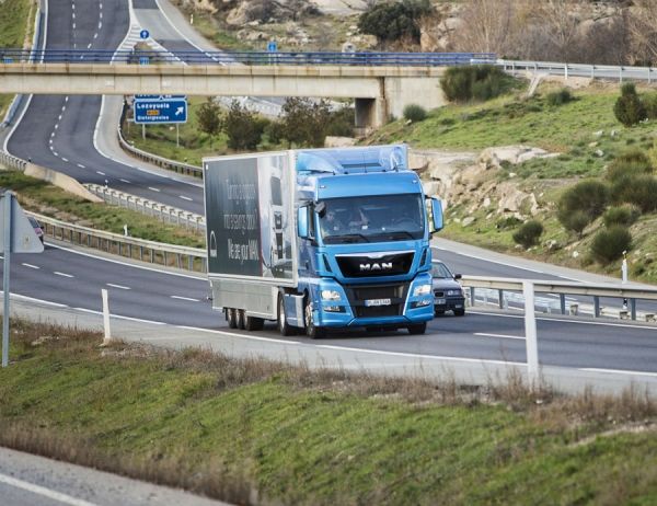 La CNMC cree que el ROTT "limita la competencia del transporte en España, es innecesario y desproporcionado"