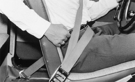 El cinturón de seguridad de tres puntos, la innovación de seguridad vial  más importante de Volvo, cumple 60 años