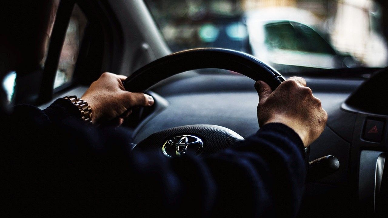 7 hábitos para la conducción eficiente de tu híbrido - Advanced Fleet